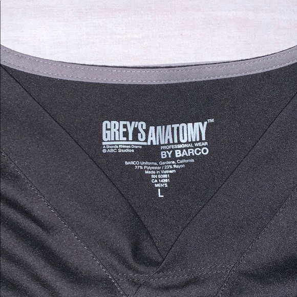 Black Grey’s Anatomy scrub top size L - Picture 2 of 3